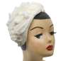 Preview: Großer Half Hat mit Blumen in Ivory - Großer Fascinator im Vintage Look